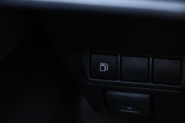 Certified 2025 Toyota Prius LE AWD/4WD image 21
