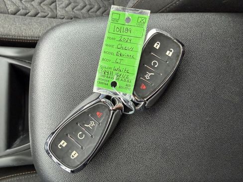 Used 2024 Chevrolet Equinox LT image 38