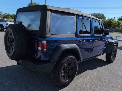 Used 2018 Jeep Wrangler Unlimited Sport AWD/4WD image 4