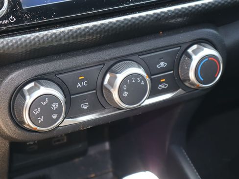 Used 2023 Nissan Kicks SV FWD image 22