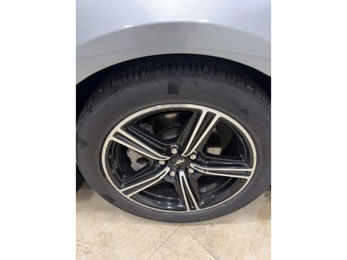 Used 2024 Ford Mustang Premium image 9