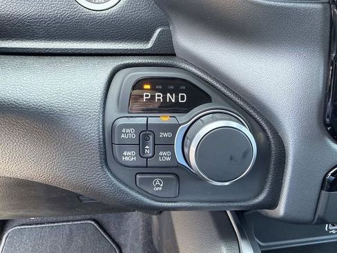 New 2026 RAM 1500 4x4 Crew Cab image 27