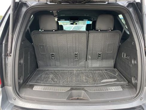 Used 2022 Chevrolet Tahoe Z71 w/ Luxury Package image 7