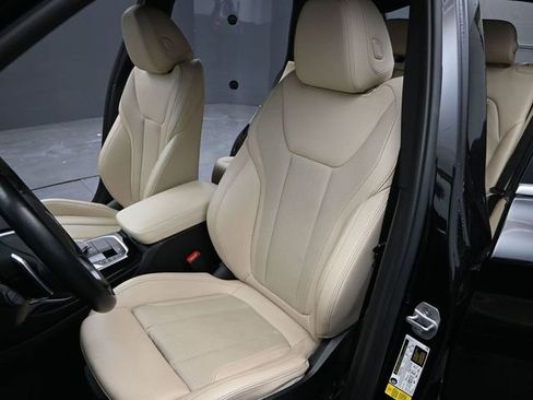 Used 2023 BMW X3 sDrive30i w/ Premium Package image 13