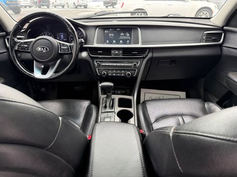 Used 2020 Kia Optima SE image 19