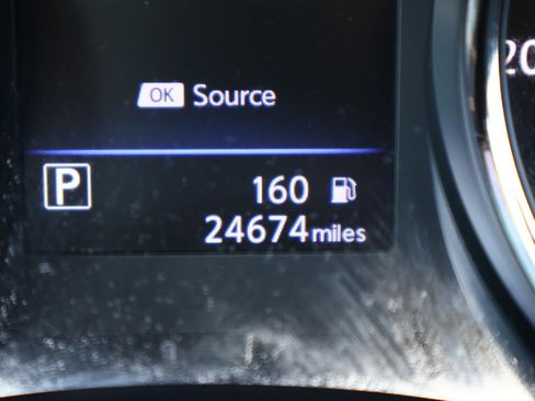 Used 2021 Nissan Rogue Sport S image 27