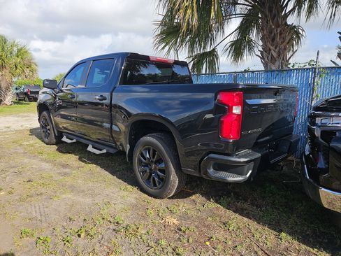 Used 2022 Chevrolet Silverado 1500 Custom image 5
