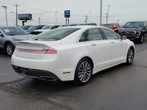 Used 2019 Lincoln MKZ Premiere AWD/4WD image 4