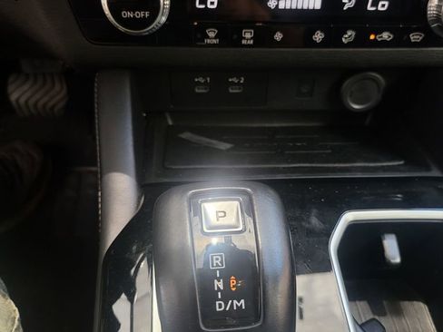 Used 2025 Mitsubishi Outlander SE AWD/4WD image 6