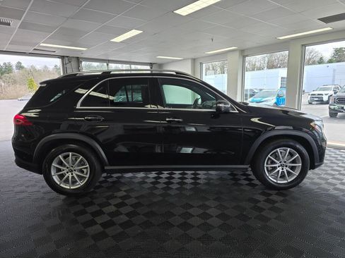 Used 2025 Mercedes-Benz GLE 350 4MATIC image 2