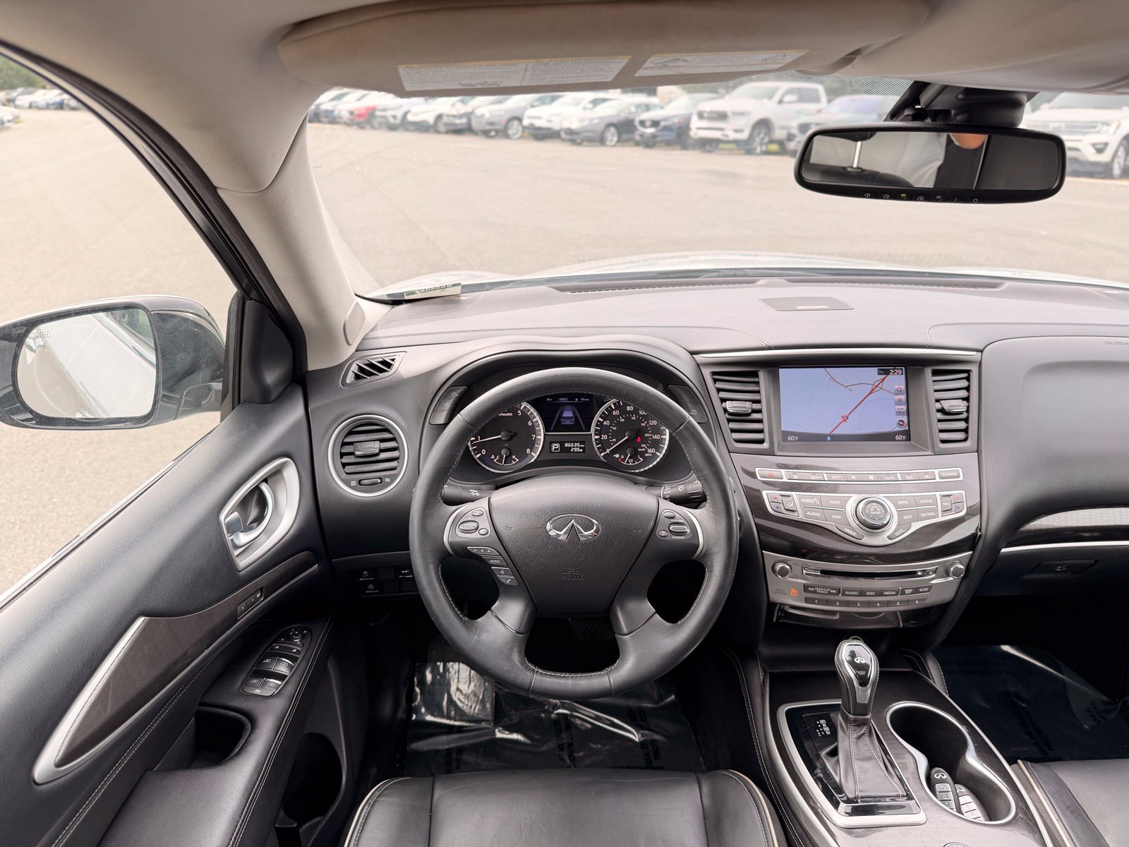 Used 2017 INFINITI QX60 Luxe w/ Premium Plus Package AWD/4WD image 34