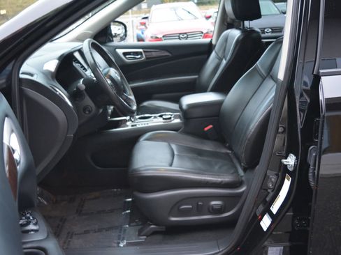 Used 2014 Nissan Pathfinder Platinum image 10