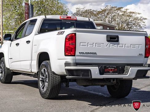 Used 2024 Chevrolet Colorado Z71 w/ Z71 Convenience Package 2 AWD/4WD image 17