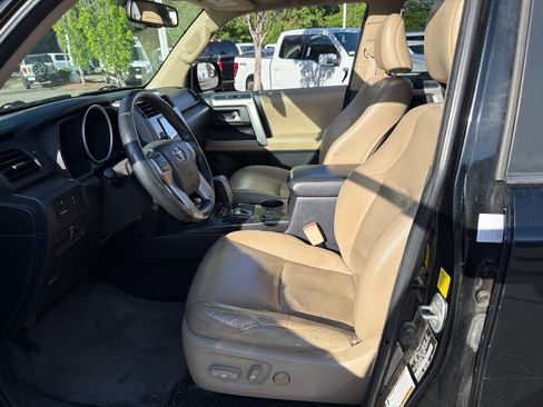 Used 2010 Toyota 4Runner Limited AWD/4WD image 9