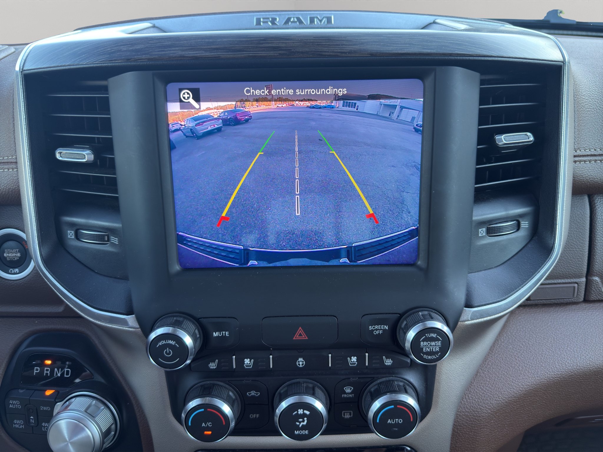 Used 2020 RAM 1500 Laramie AWD/4WD image 33