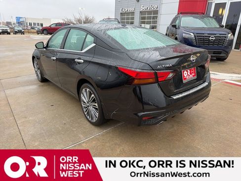 Used 2023 Nissan Altima 2.5 SL image 3