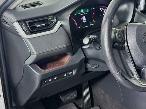 Used 2019 Toyota RAV4 Limited w/ Cold Weather Package image 17