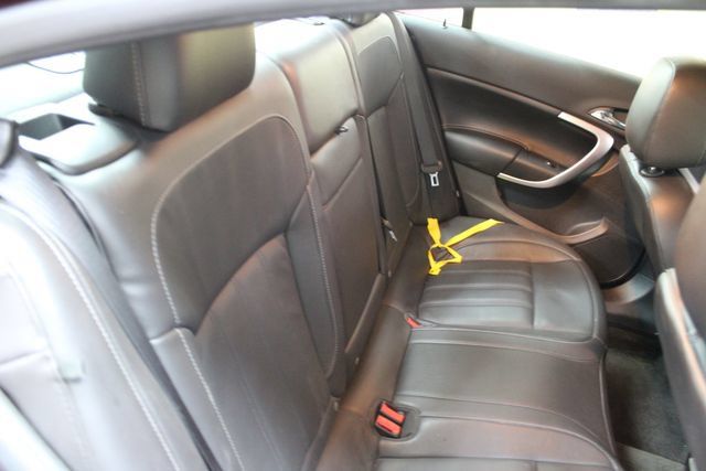 Used 2017 Buick Regal Premium FWD image 9