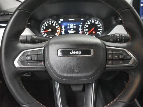 Used 2022 Jeep Compass Limited image 12