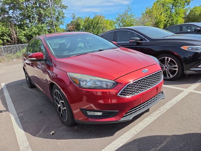 Used 2017 Ford Focus SEL w/ Cold Weather Package FWD image 1