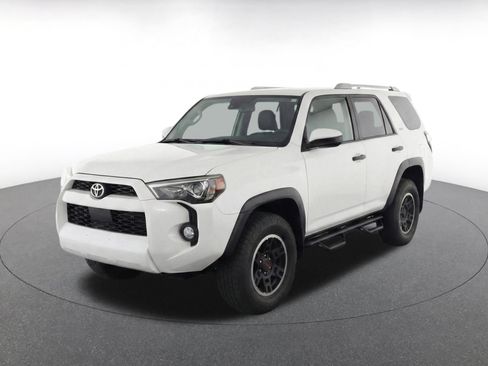 Used 2025 Toyota 4Runner TRD Off-Road AWD/4WD image 3