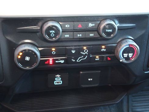 Used 2025 Ford F250 XLT w/ Black Appearance Package AWD/4WD image 37