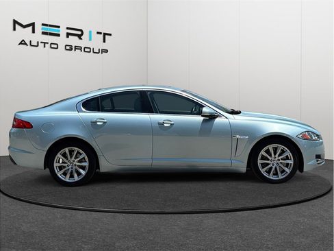 Used 2012 Jaguar XF RWD image 10