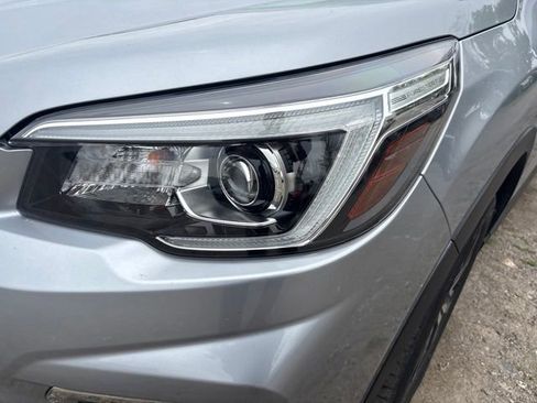 Used 2019 Subaru Forester Limited AWD/4WD image 2