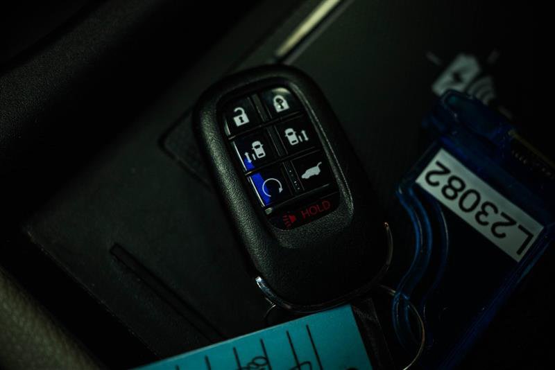 Used 2025 Honda Odyssey Touring image 24
