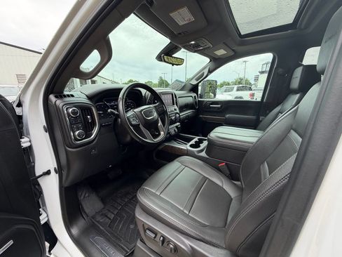 Used 2023 GMC Sierra 3500 Denali w/ Denali Ultimate Package AWD/4WD image 17