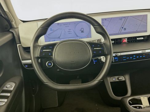 Used 2024 Hyundai Ioniq 5 SE RWD image 17