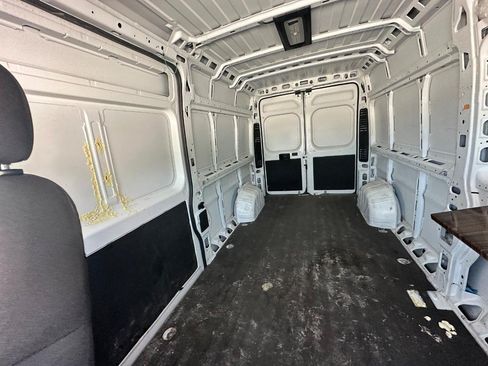 Used 2023 RAM ProMaster 2500 FWD image 16