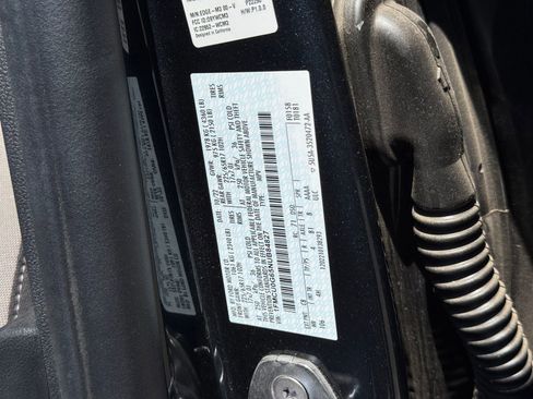 Used 2022 Ford Escape SE FWD image 30