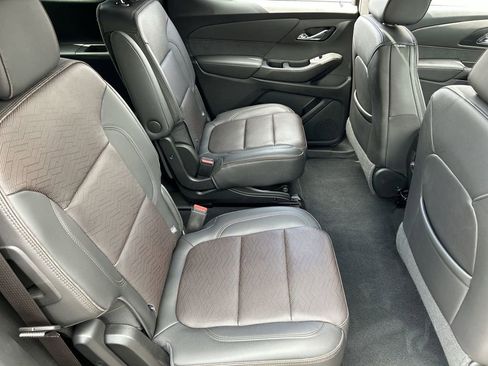 Used 2023 Chevrolet Traverse High Country w/ LPO, Cargo Package image 28