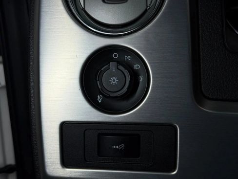 Used 2012 Ford F150 Platinum AWD/4WD image 32