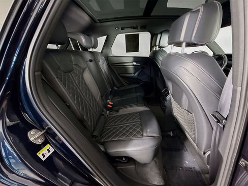 Used 2019 Audi SQ5 Premium Plus w/ Premium Plus Package image 29