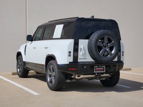 New 2026 Land Rover Defender 110 X-Dynamic SE AWD/4WD image 3
