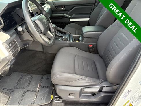 Used 2024 Toyota Tacoma TRD Off-Road image 30