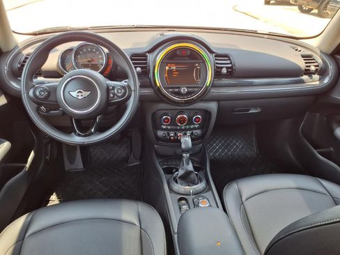 Used 2016 MINI Cooper Clubman FWD image 11