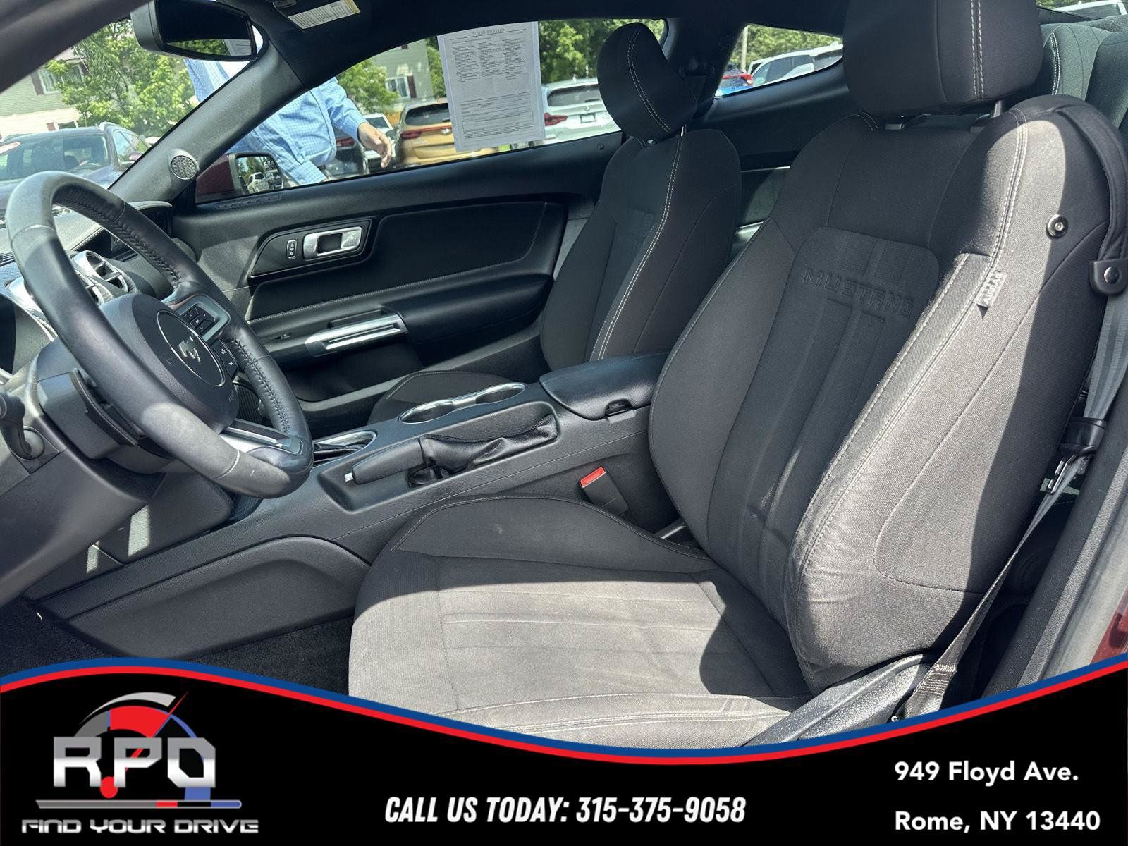 Used 2018 Ford Mustang Coupe RWD image 16