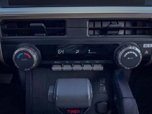 Used 2024 Toyota Tacoma TRD Off-Road AWD/4WD image 30