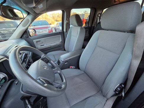 Used 2005 Dodge Dakota SLT image 12