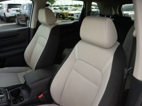 Used 2024 Honda CR-V LX image 10