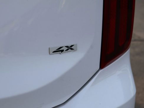 Used 2025 Kia Telluride S AWD/4WD image 16