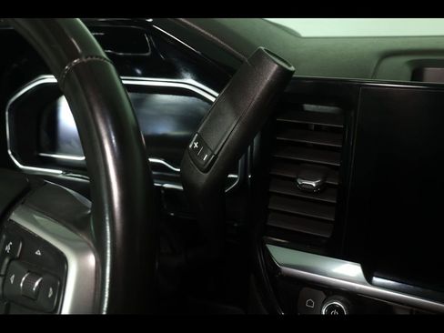 Used 2024 Chevrolet Silverado 2500 LT image 29