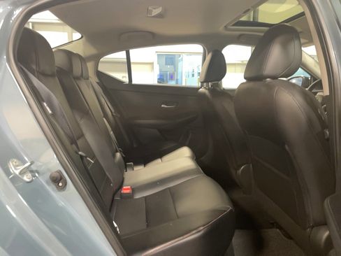 Used 2024 Nissan Sentra SR w/ SR Premium Package image 21