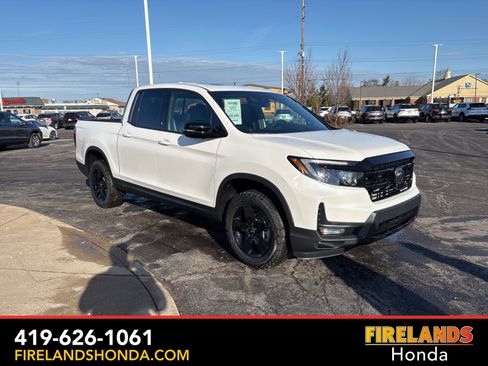 New 2026 Honda Ridgeline Black Edition image 3