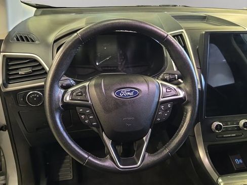 Used 2022 Ford Edge SEL image 18