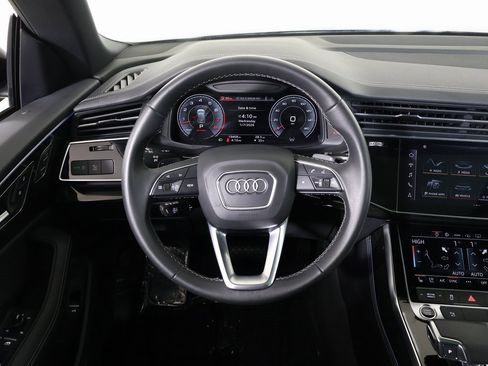 Used 2023 Audi Q8 Premium Plus w/ Premium Plus Package image 32