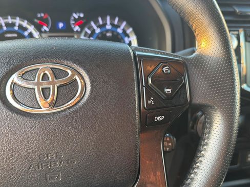 Used 2019 Toyota 4Runner TRD Off-Road AWD/4WD image 21